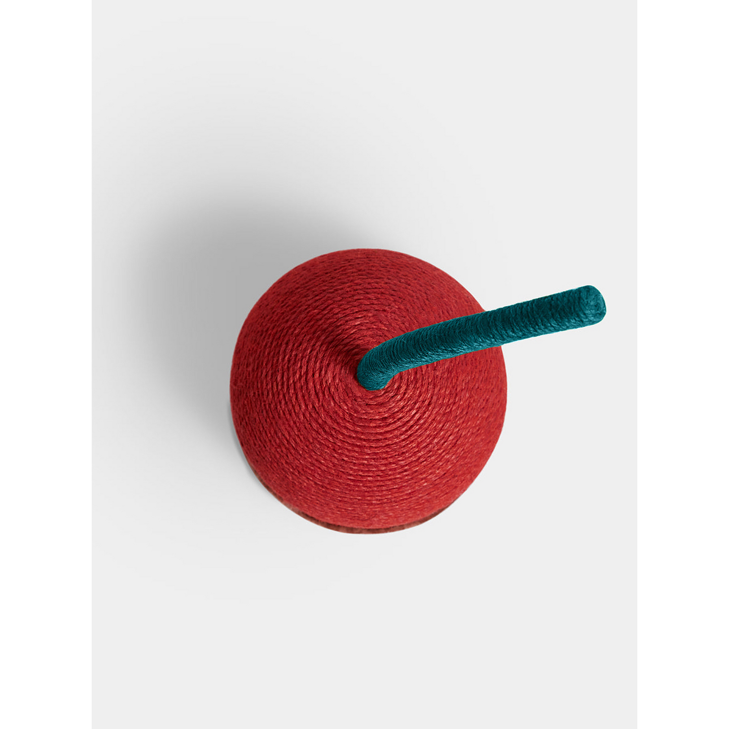 VETRESKA CHERRY CAT SCRATCHING BALL