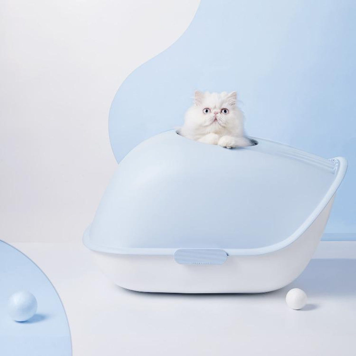 Furrytail Whale-Shaped cat litter box, image 2, product detail or lifestyle view [Gallery: Shared]