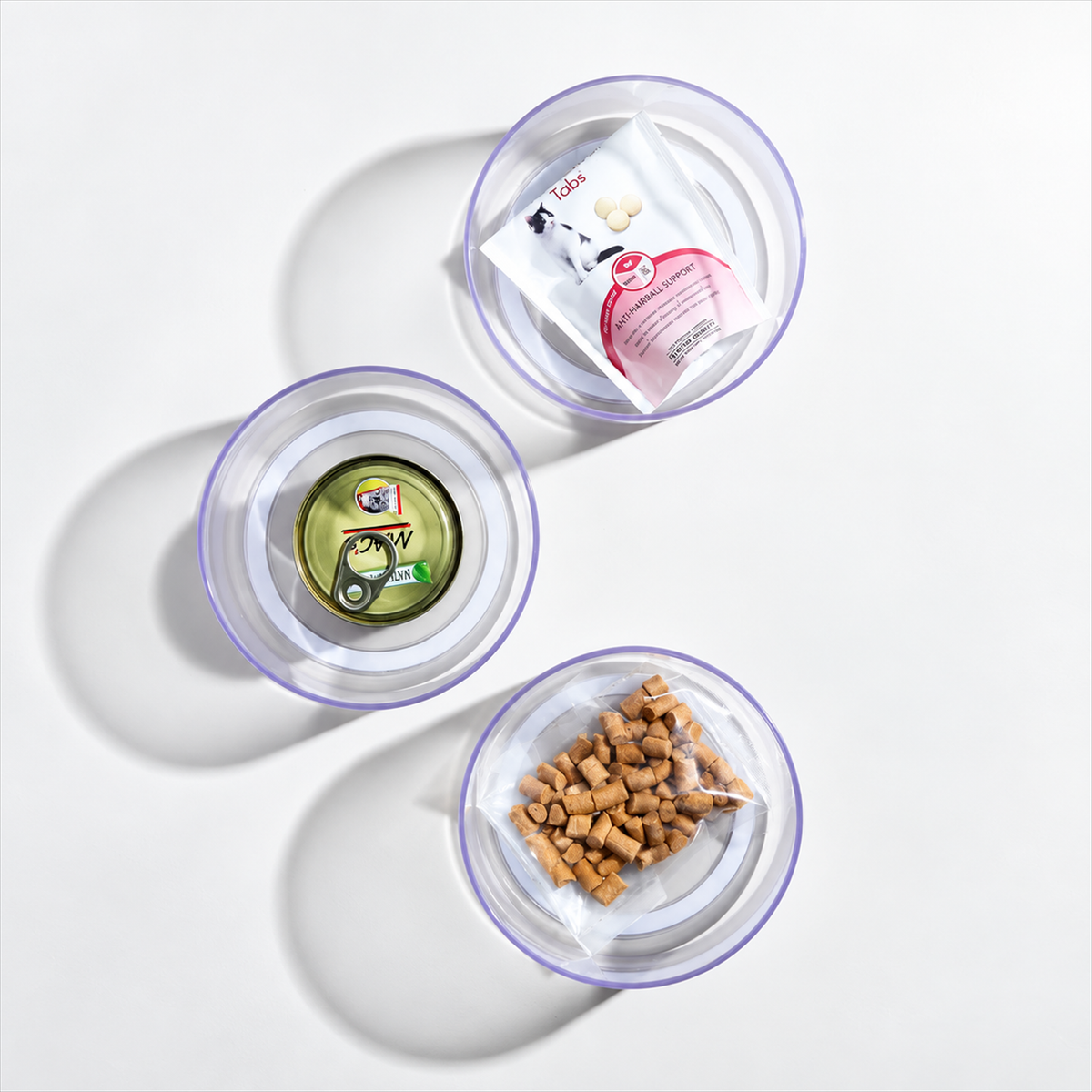 MAYITWILL CLOWN CAT BOWL | capacity flat lay | effective square composition | FULL_FRAME_OUTPAINT | 20260922