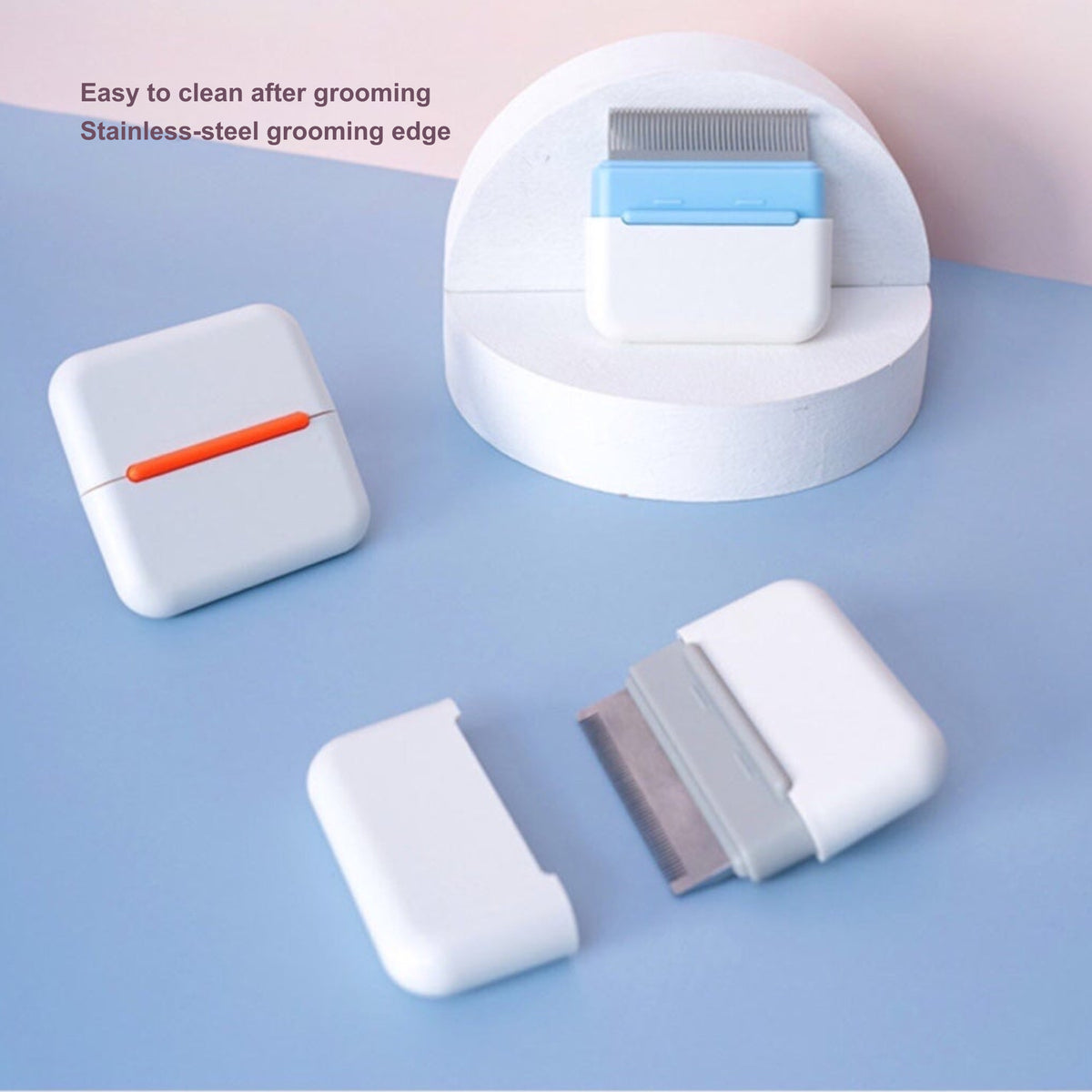 Aiwo Double-Sided Pocket Cat Comb shown open for easy cleaning [Gallery: Detail]
