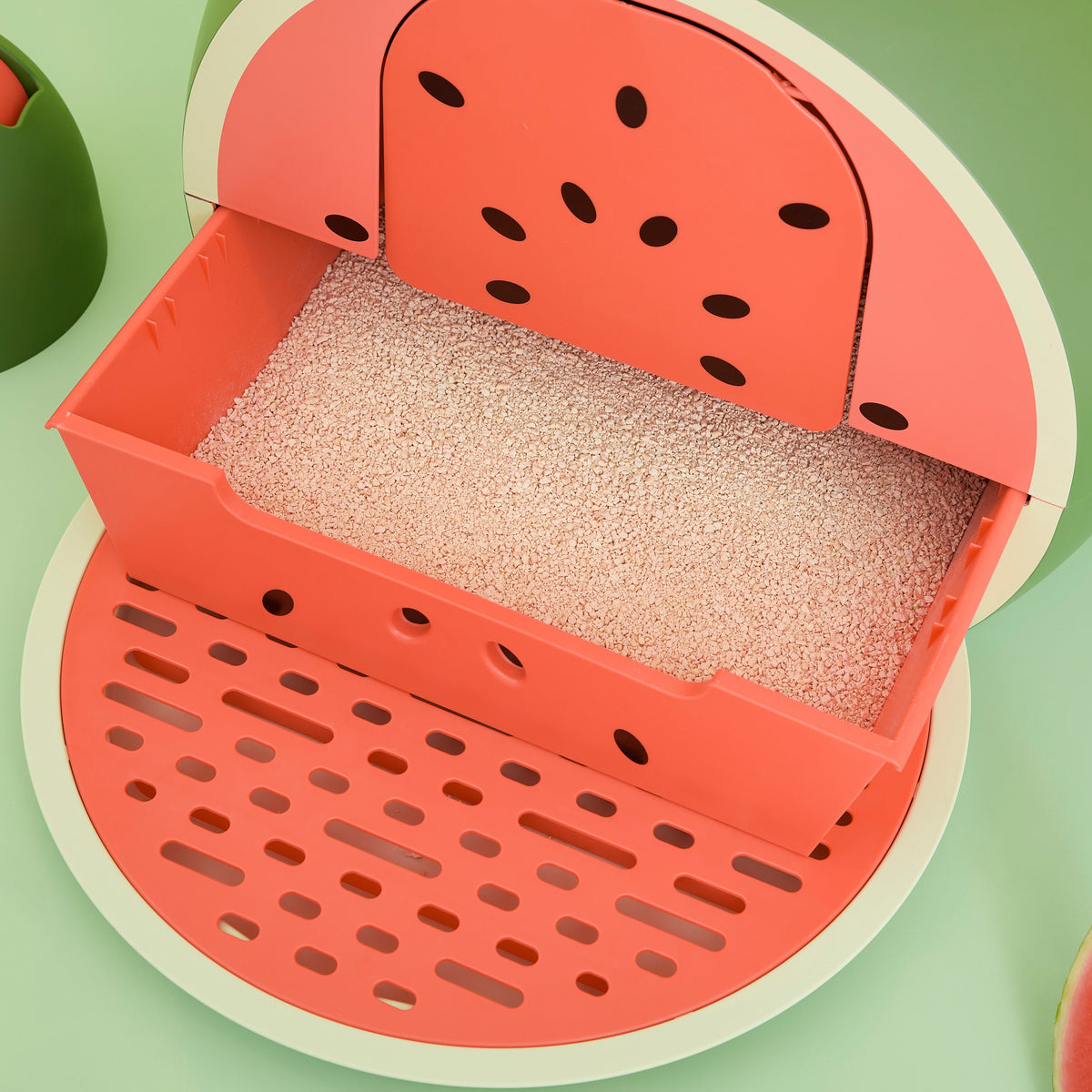 VETRESKA Fruity Kitty Kove Litter Box - Watermelon design private entry detail [Gallery: Watermelon]