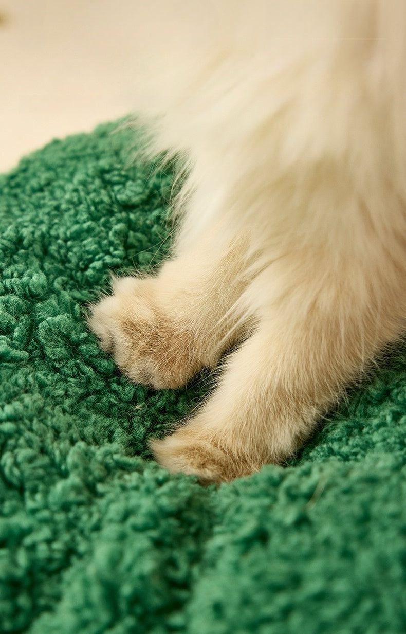 Christmas Pet Nest, Warm Winter Bed for Pets