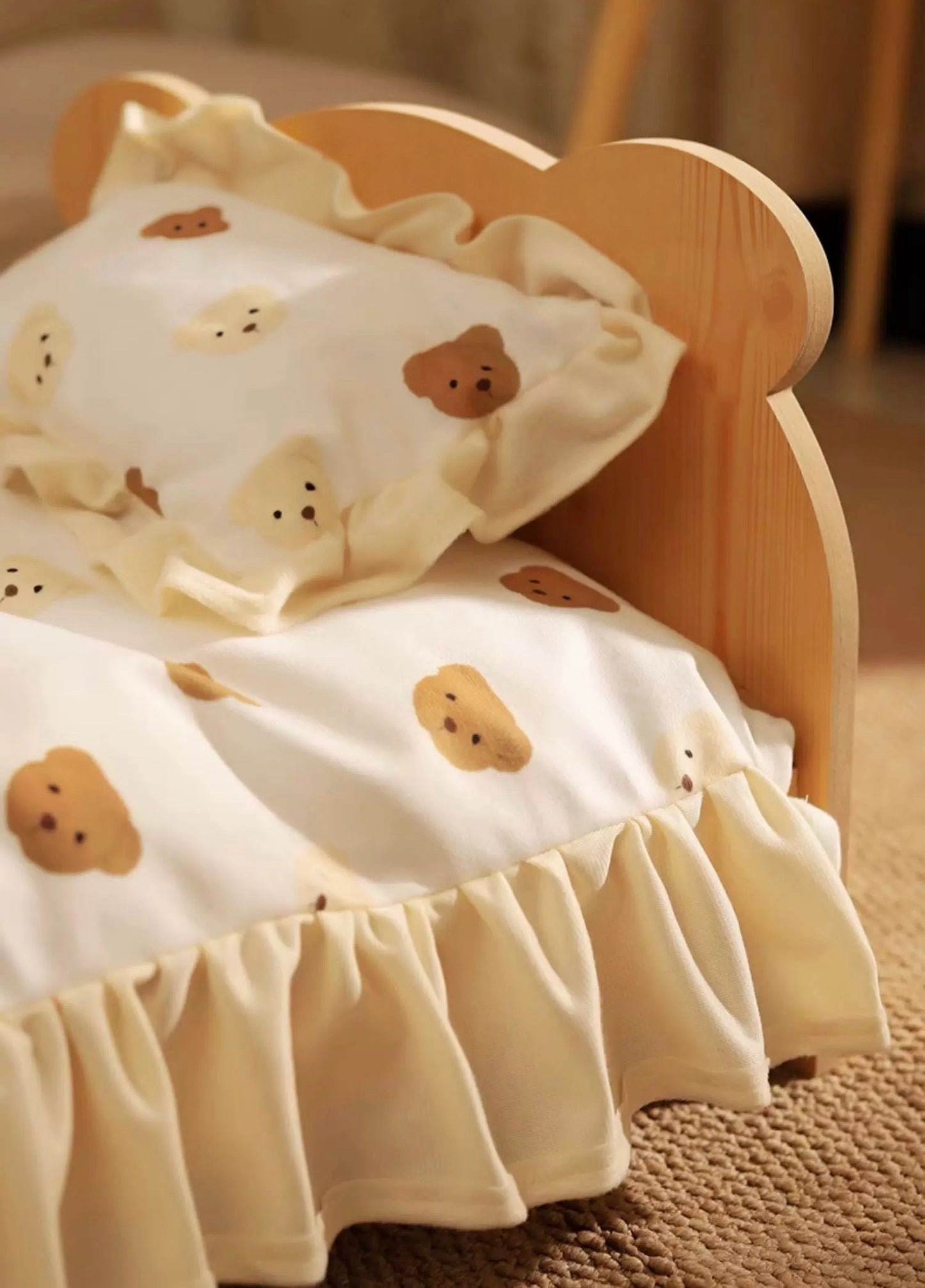 Customized Wooden Pet Bed Personalized Sleeping Habitat for Cat Dog or Rabbit