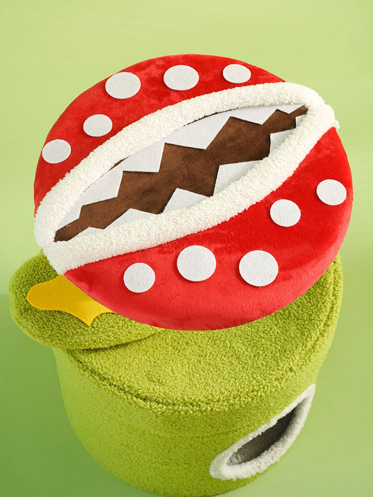 Super Cannibal Flower Cat Tree