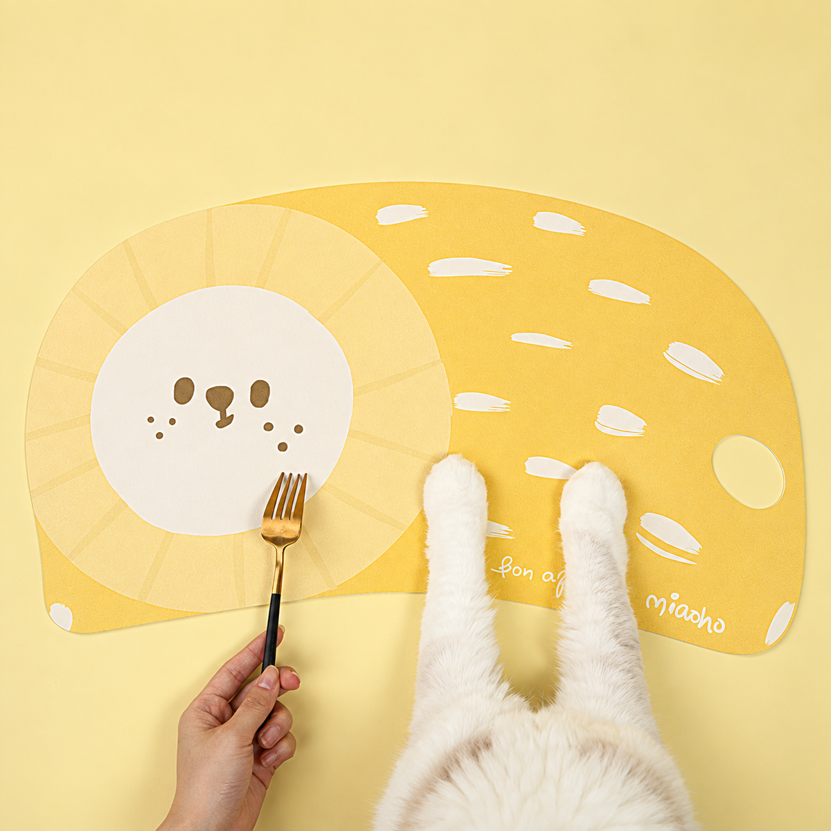 Miaoho Animal Series Water-Proof PVC Pet Food Mat | detail image 7 | square correction | FULL_FRAME_OUTPAINT_TEXT_LAYOUT_REBUILD | 20260919