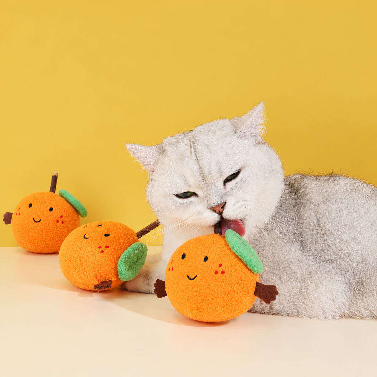 Orange silvervine cat toy source detail 07 - corrected 1:1
