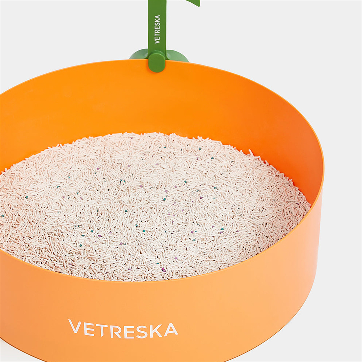 VETRESKA Tangerine Cat Litter Box - smooth rounded interior with litter [Gallery: Shared]