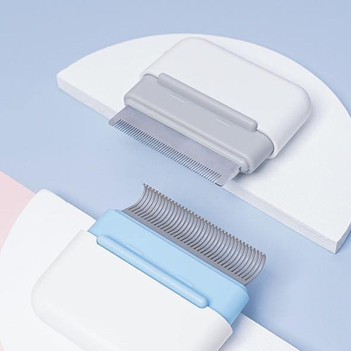 Aiwo Double-Sided Pocket Cat Comb open to show two grooming surfaces [Gallery: Shared]