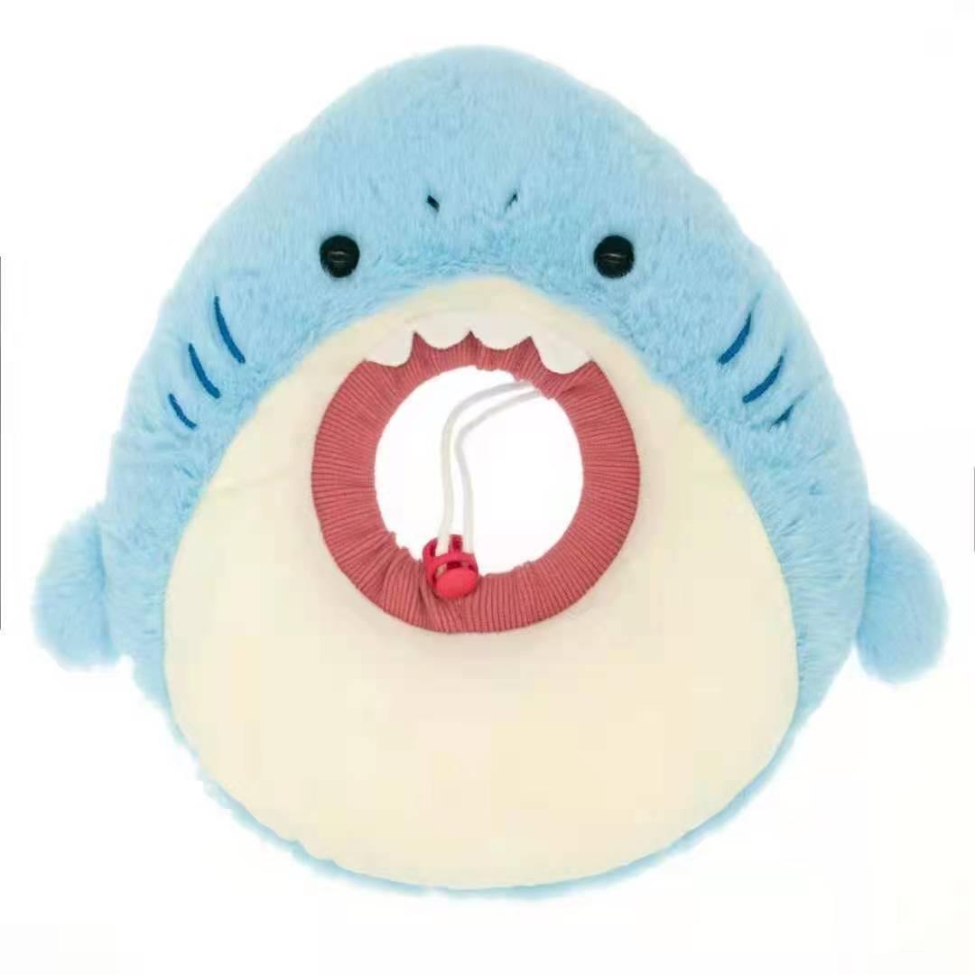 Bigger Fish shark cat Elizabeth collar - original product image 1