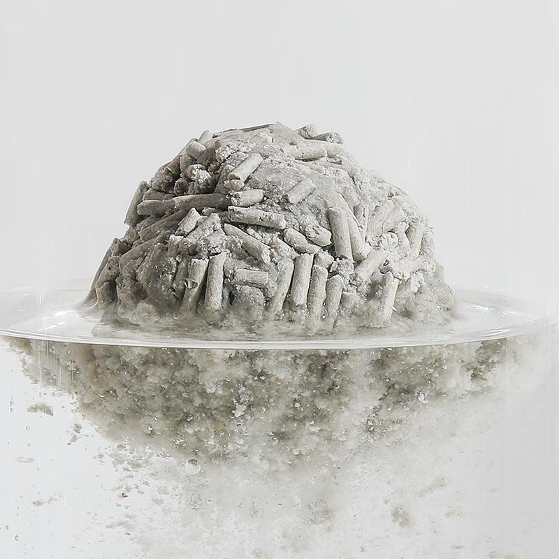 MAYITWILL ball activated carbon tofu cat litter clumping demonstration