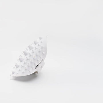 Pidan Self-Massaging Cat Brush clean product image [Gallery: Shared]